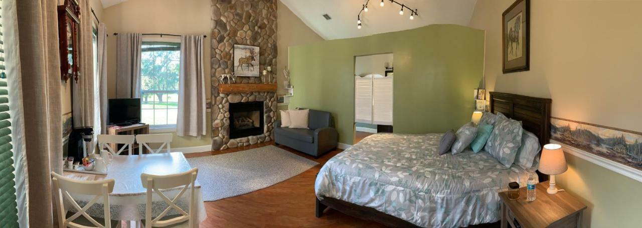 Bed and Breakfast Rock Pointe Ranch Floral City Екстер'єр фото